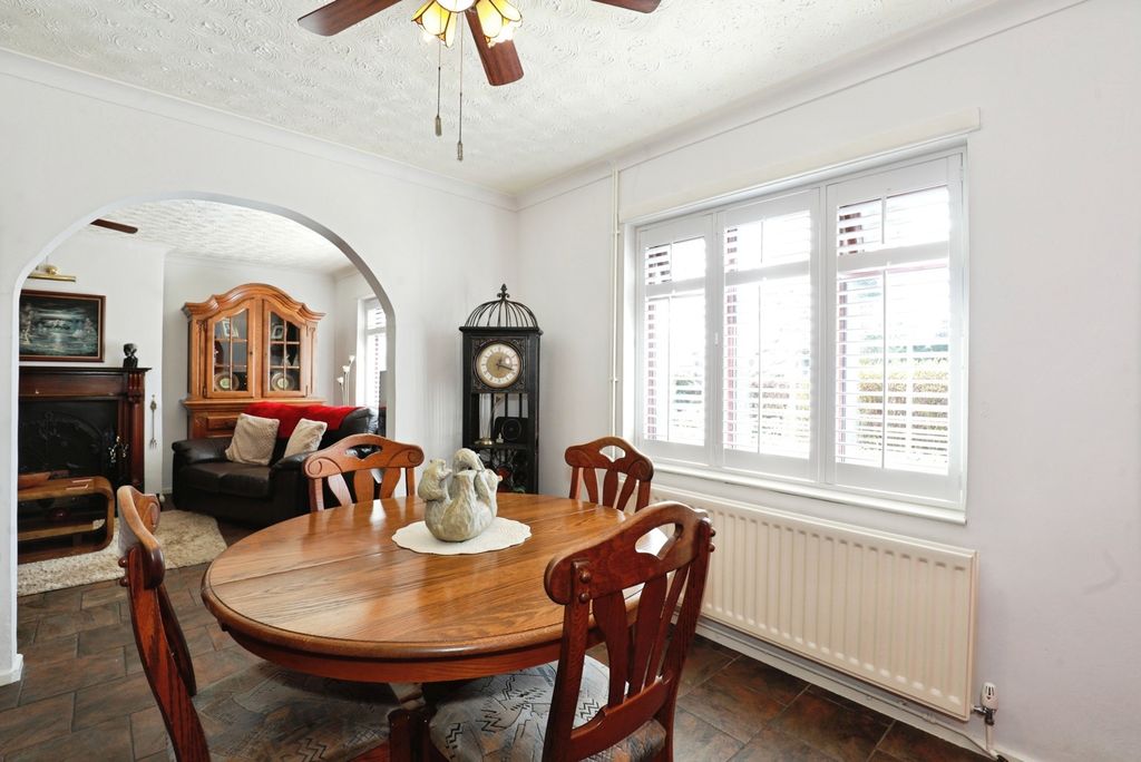 Property photo 2 of 12 Dining Room