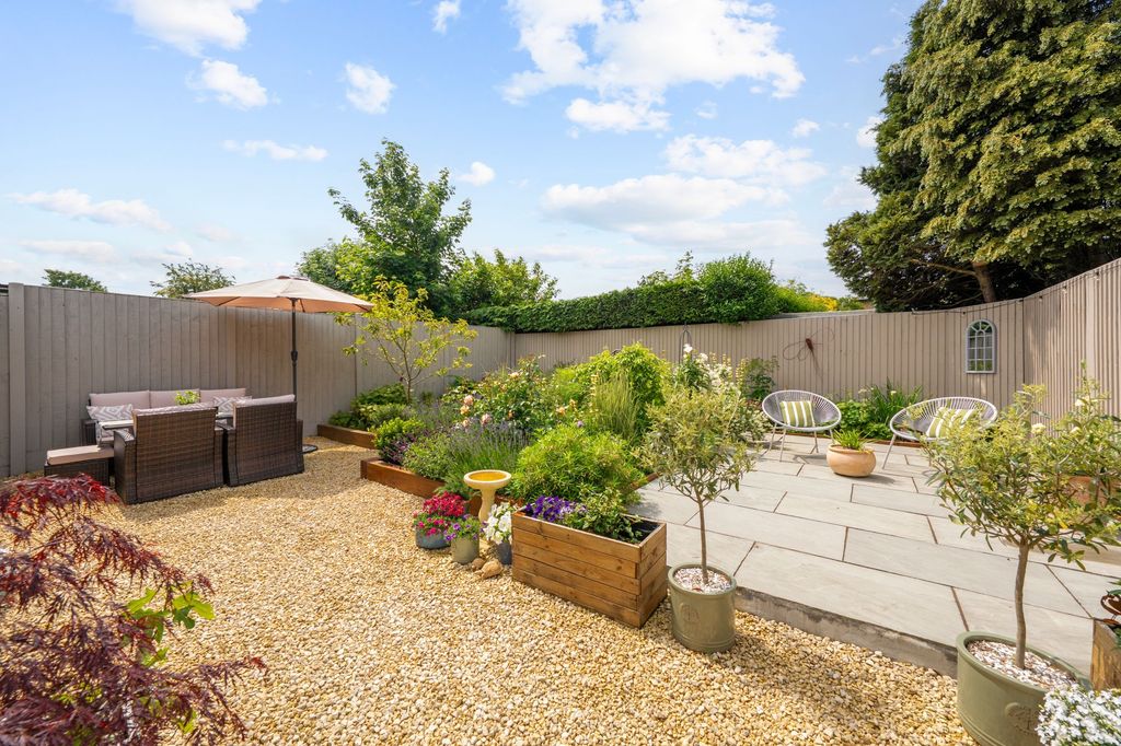 Property photo 3 of 30
