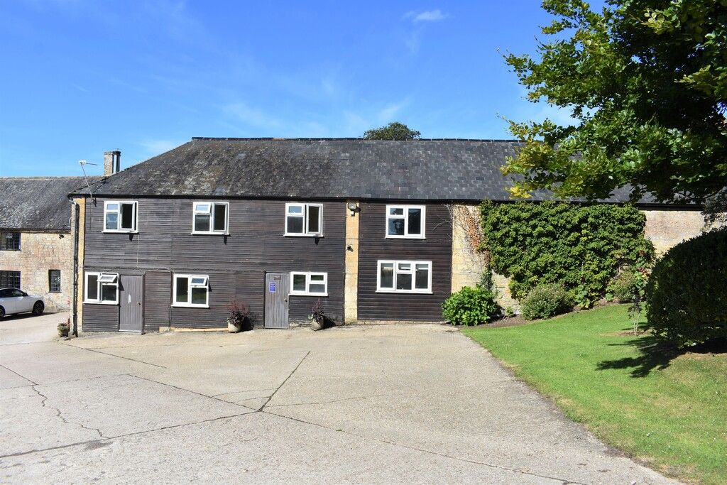 Property photo 1 of 8 Front External