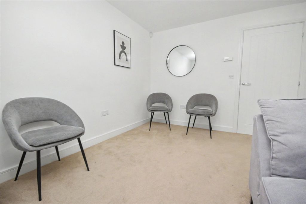 Property photo 3 of 12 Picture No. 07