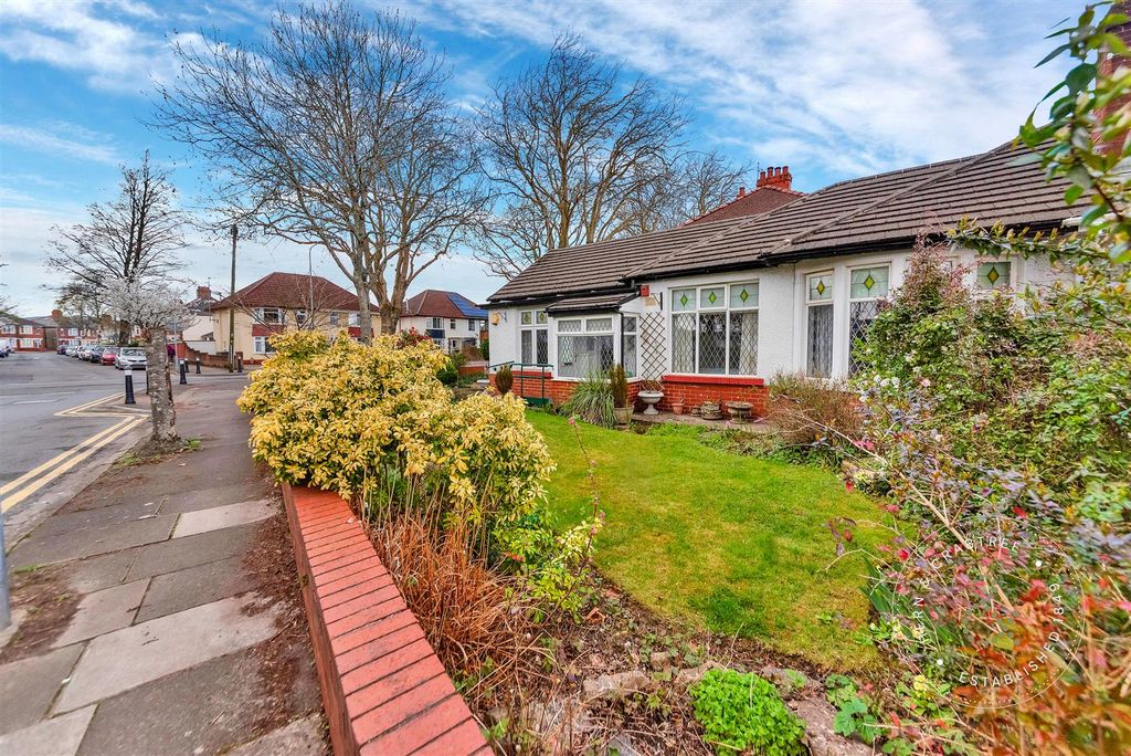 Property photo 1 of 30 Heathwood-Road-23.Jpg