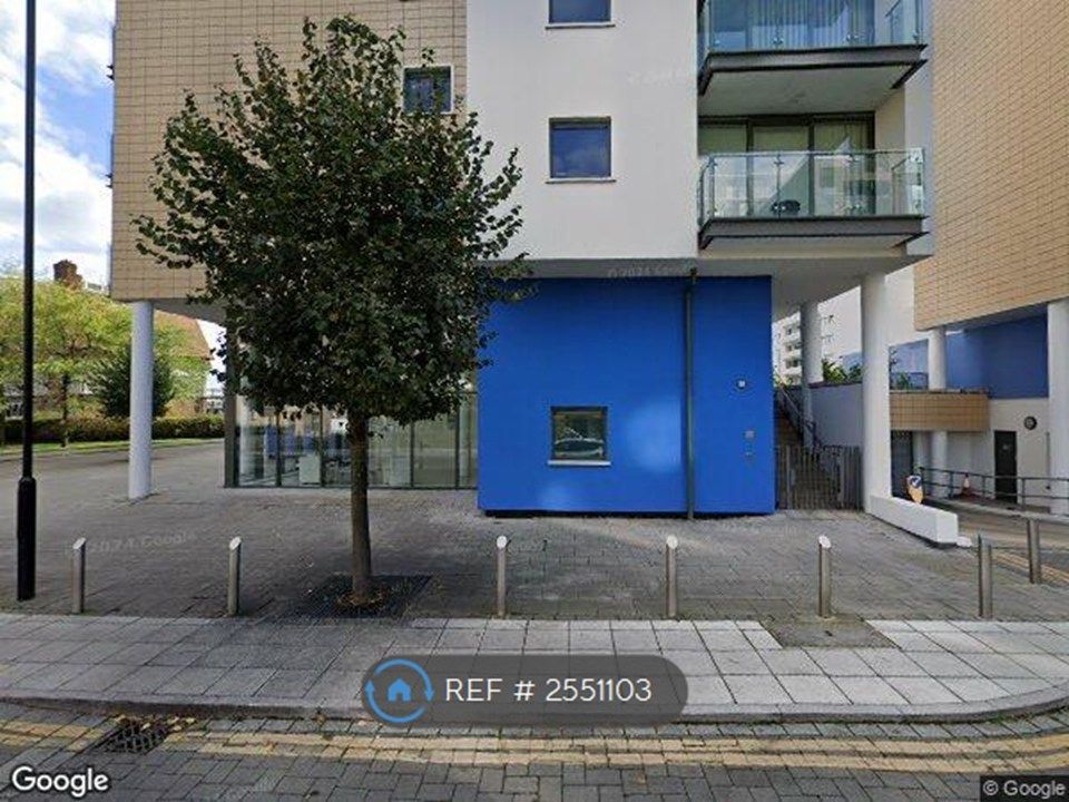 Property photo 1 of 7 Building