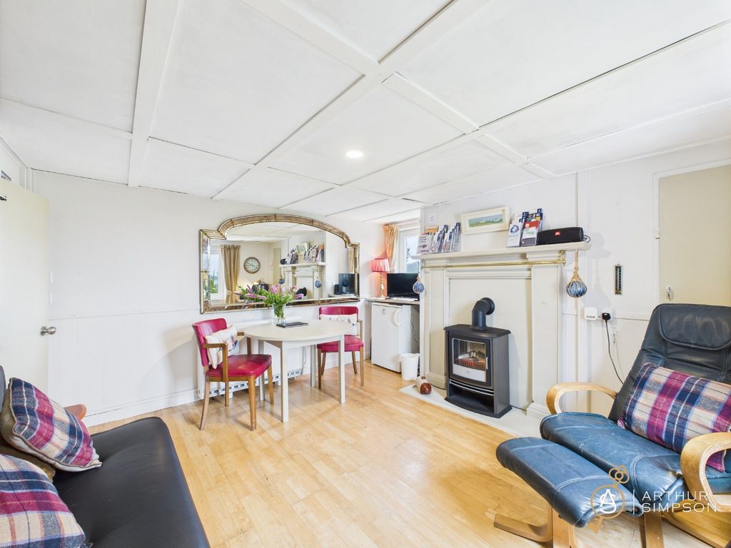 Property photo 3 of 31 4436674