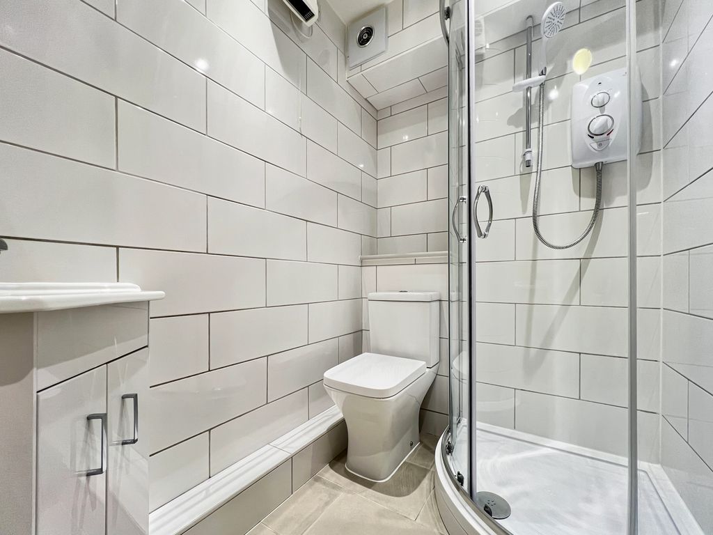 Property photo 3 of 10 0007421c702Ccaa28A42F848d9Bb0d35241A39d5