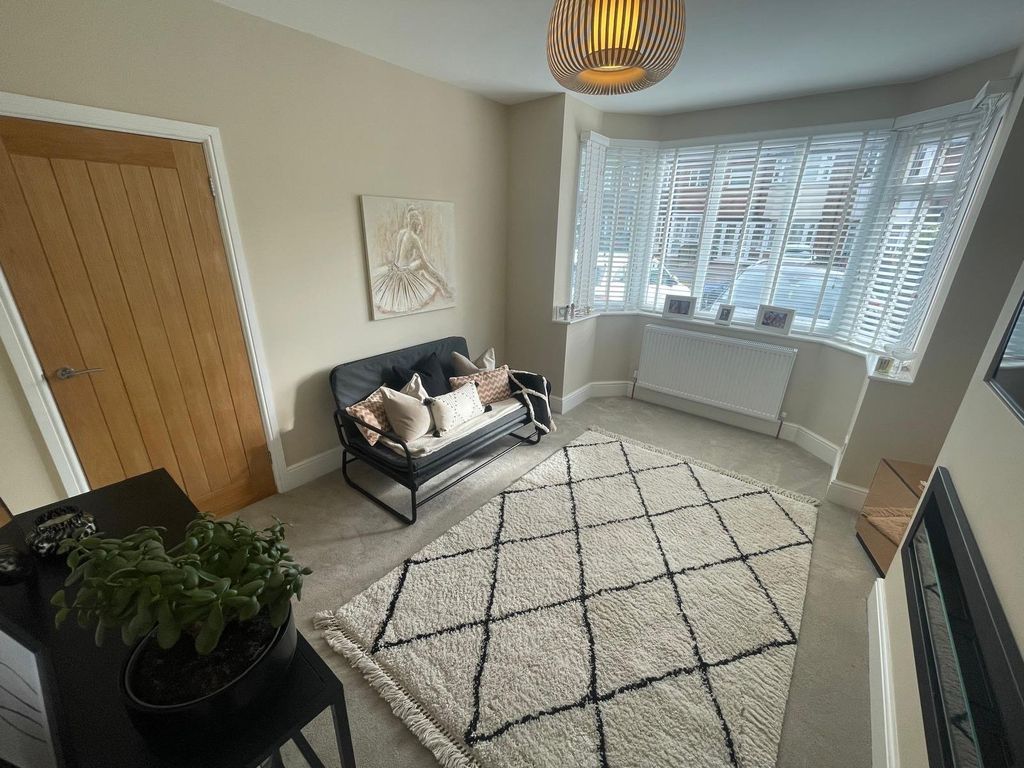 Property photo 3 of 18 Picture No. 07