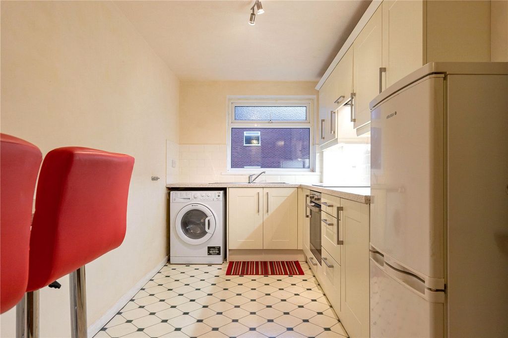 Property photo 3 of 13 Kitchen