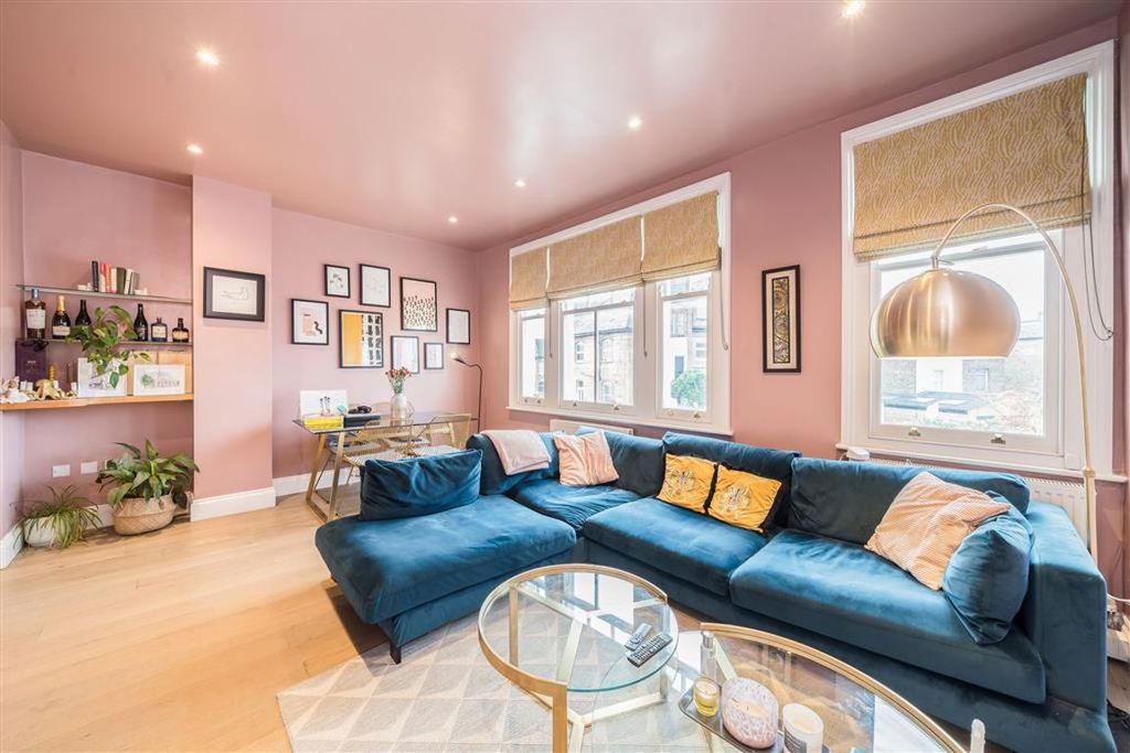 Property photo 2 of 7