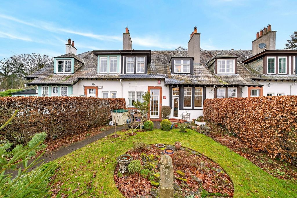 Property photo 2 of 44 Rear Garden