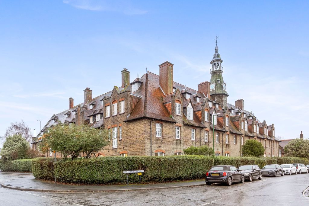 Property photo 1 of 19