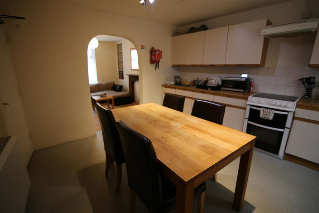 Property photo 3 of 8 Img_5993.Jpg