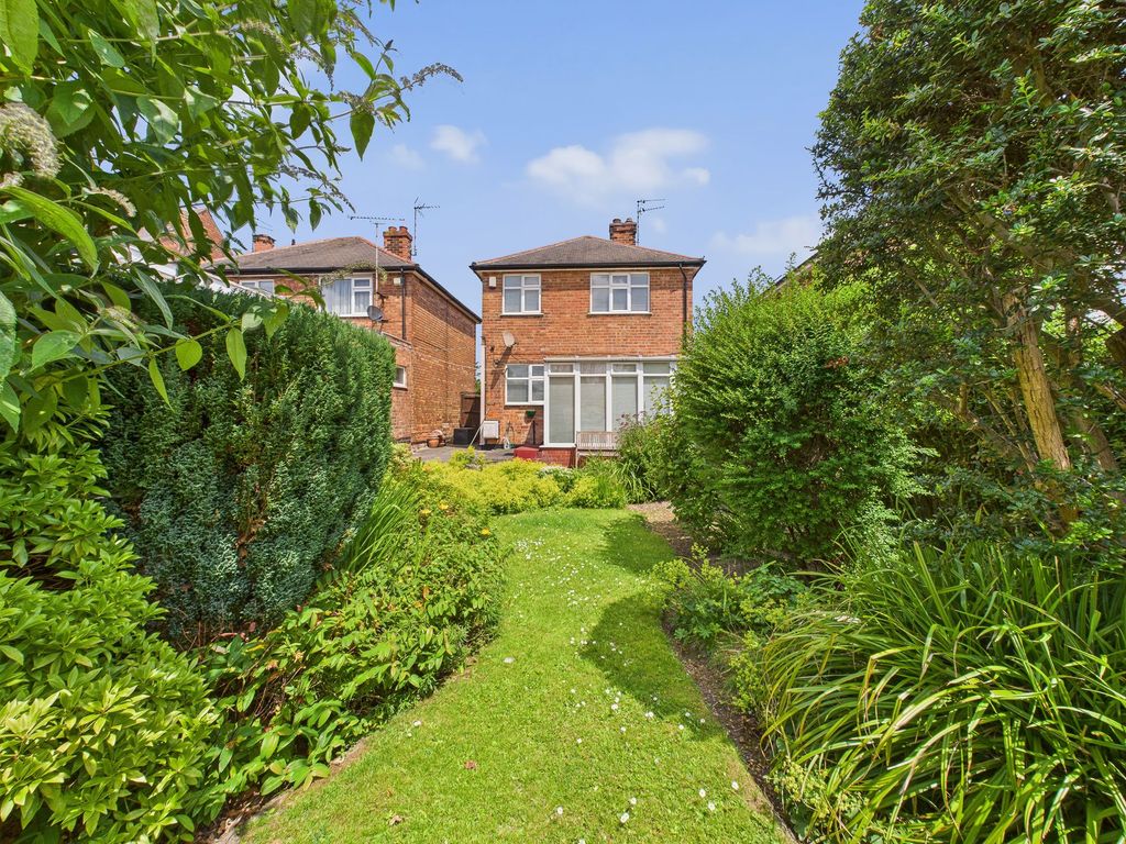 Property photo 2 of 17 Rear Garden