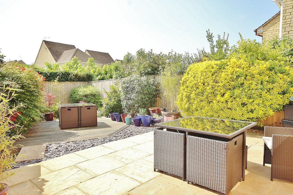 Property photo 3 of 21