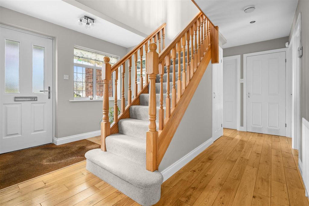 Property photo 2 of 41 Hallway