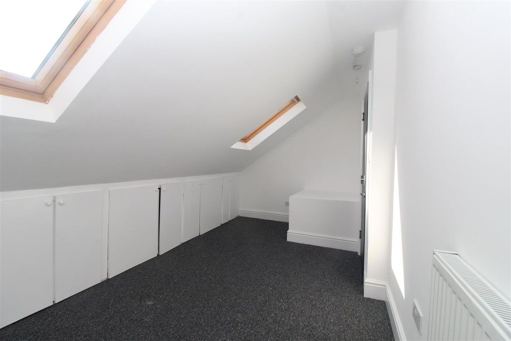 Property photo 2 of 8 Img_0582.Jpg