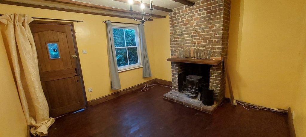 Property photo 2 of 11