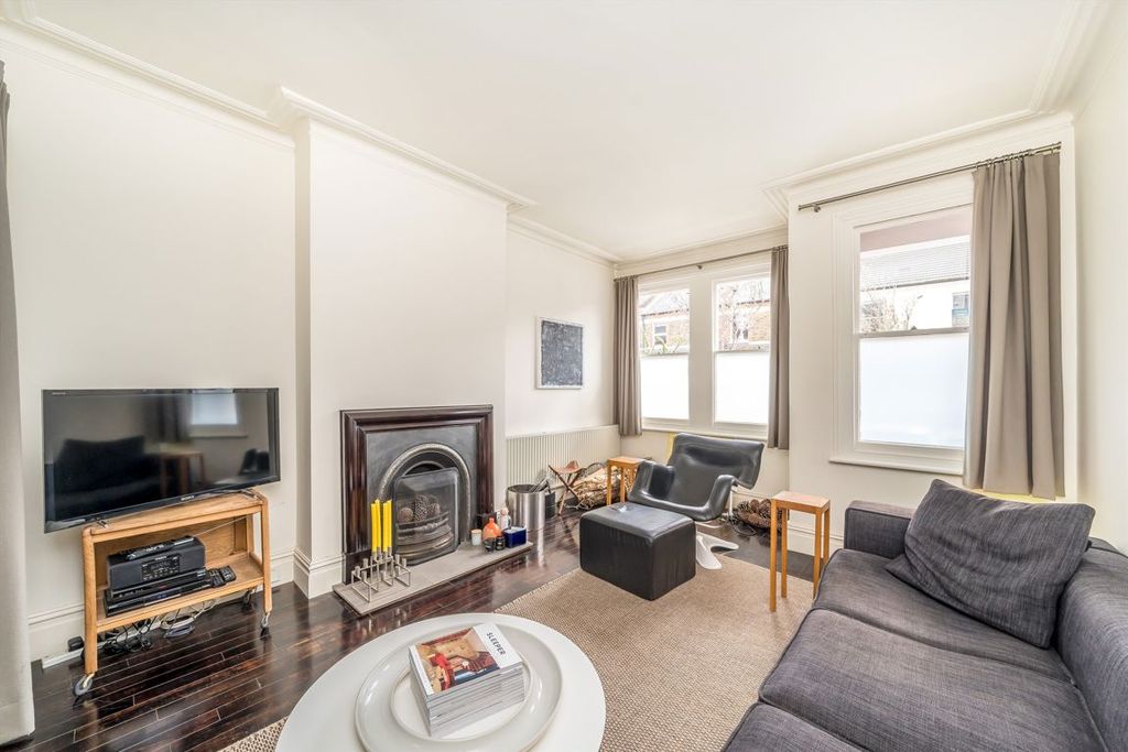 Property photo 2 of 9