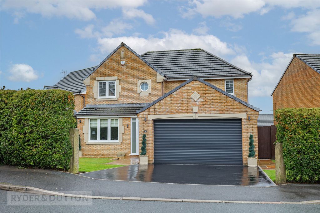 Property photo 2 of 33 Front