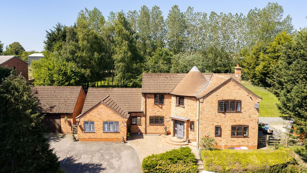 Property photo 1 of 49
