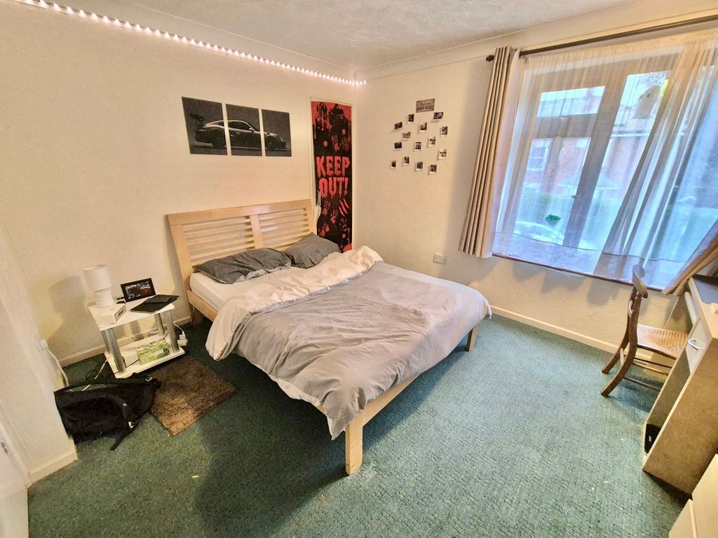 Property photo 3 of 13 Image