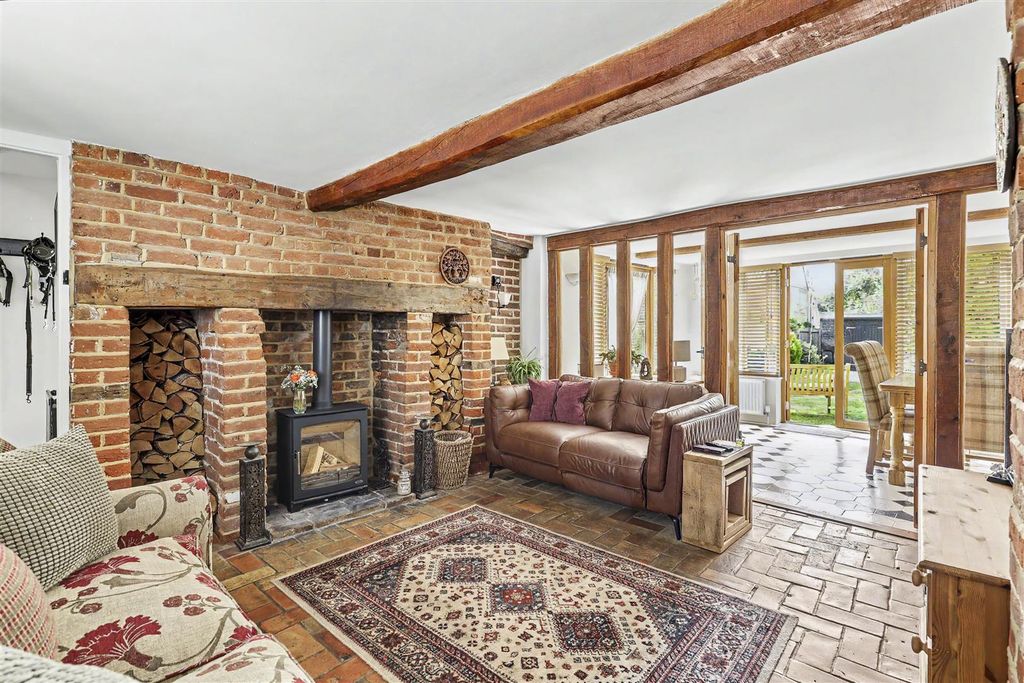 Property photo 2 of 24 High St Linton_20.Jpg