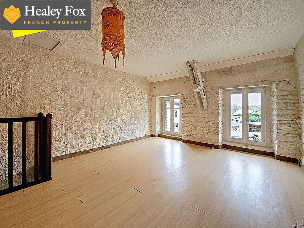 Property photo 2 of 11