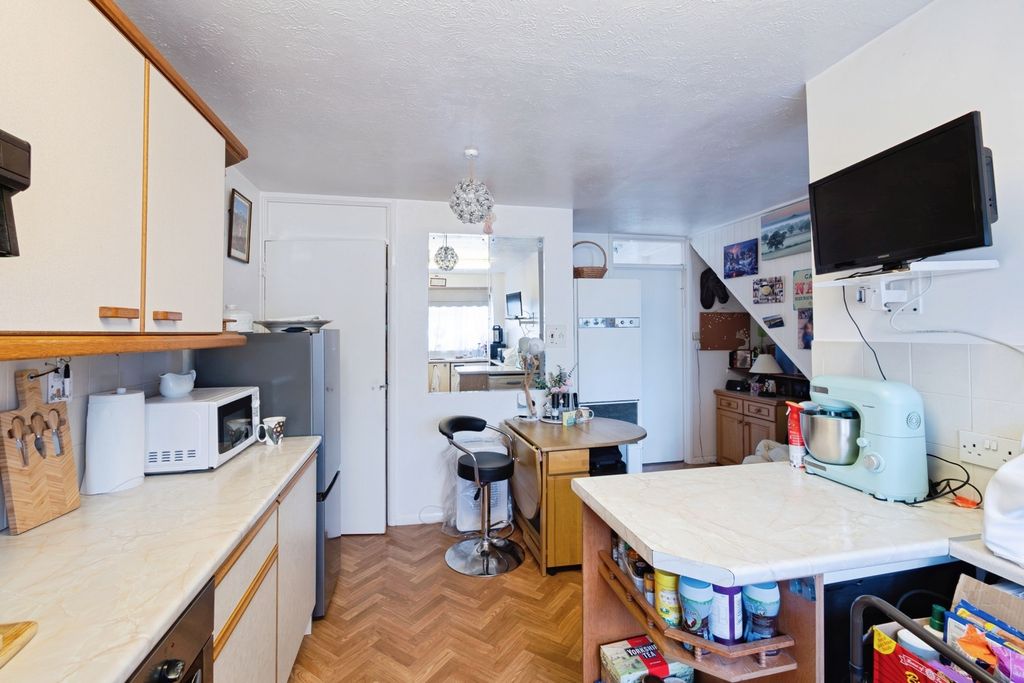 Property photo 2 of 13 Pbox-Img.Jpg