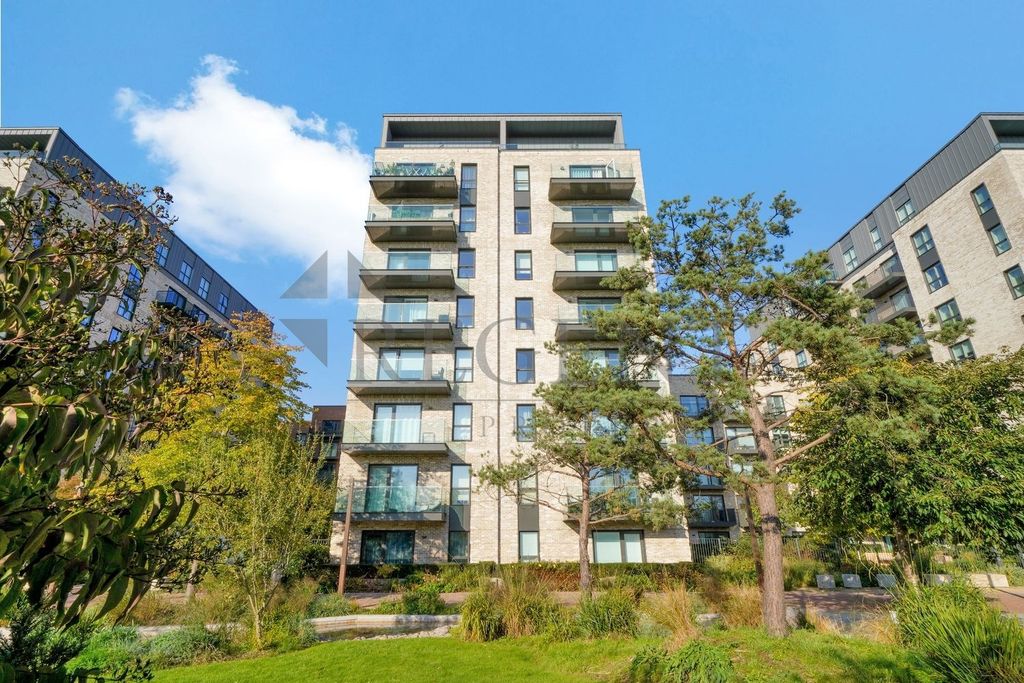 Property photo 1 of 7 (Main)