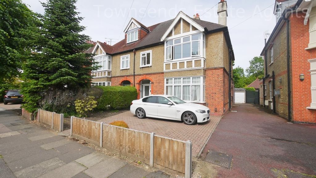 Property photo 1 of 7