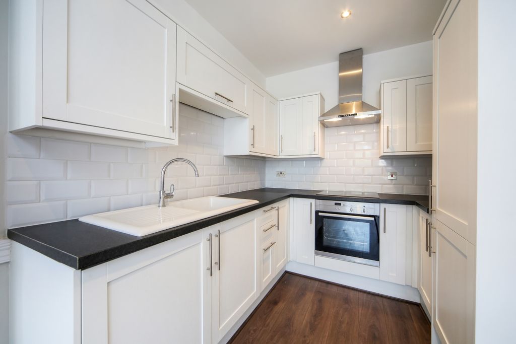 Property photo 2 of 13 Ph7_893626_Edited