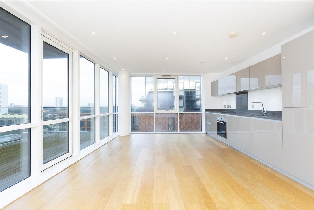 Property photo 2 of 10 801 Grenfell Court- 3.Jpg