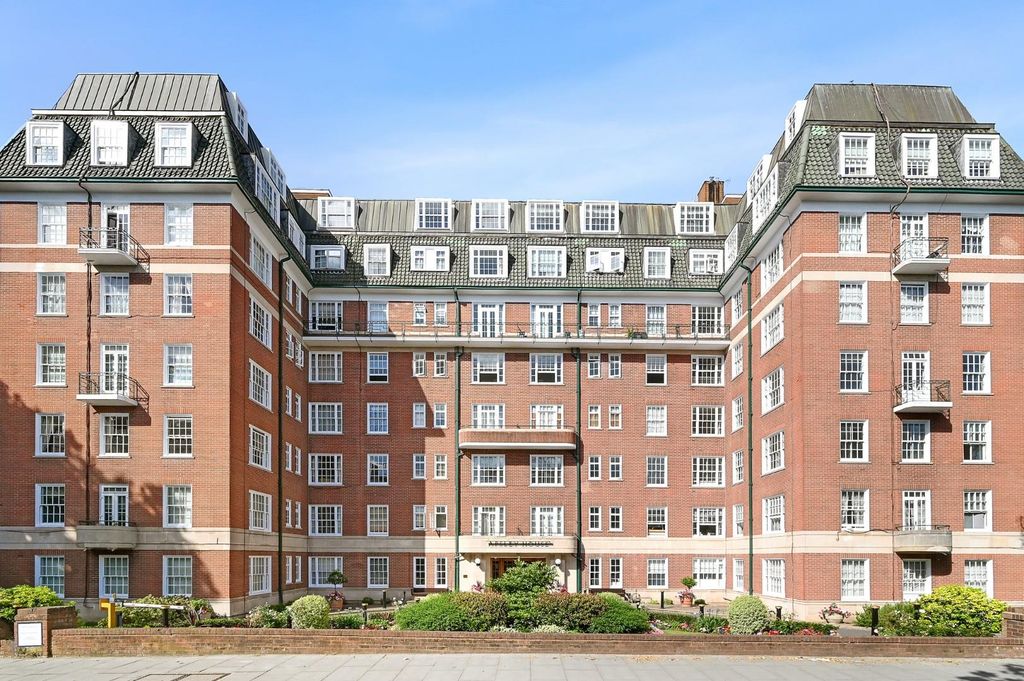 Property photo 2 of 10 Ahtec - Flat 37, Apsley House - External19 (1).Jpg