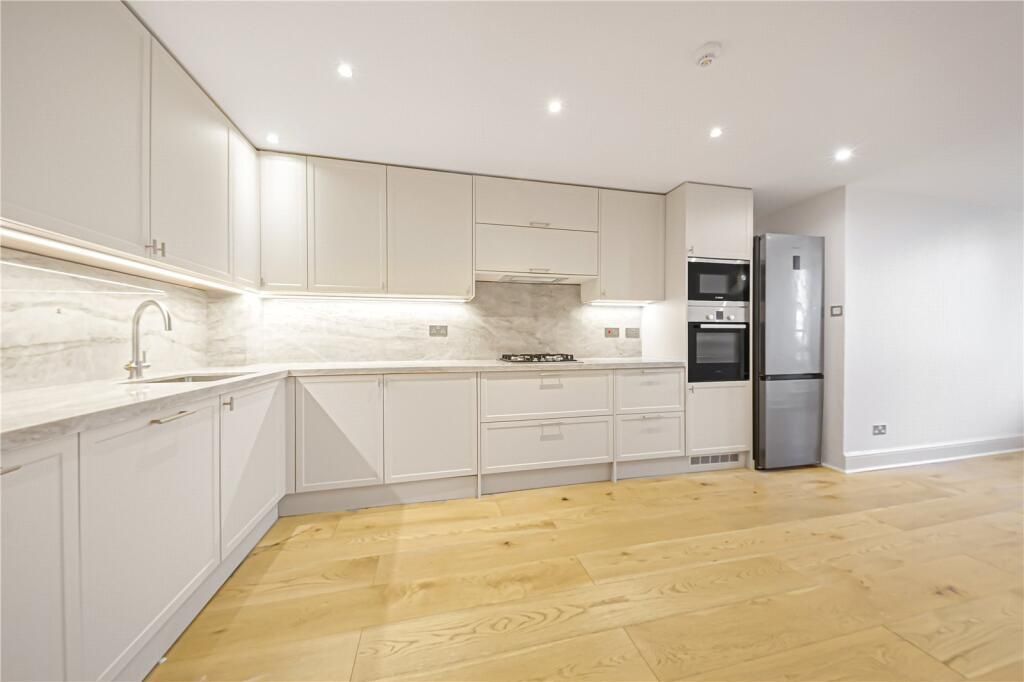 Property photo 2 of 24