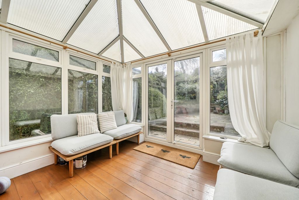 Property photo 3 of 23 1432273-22-69c3Bc...