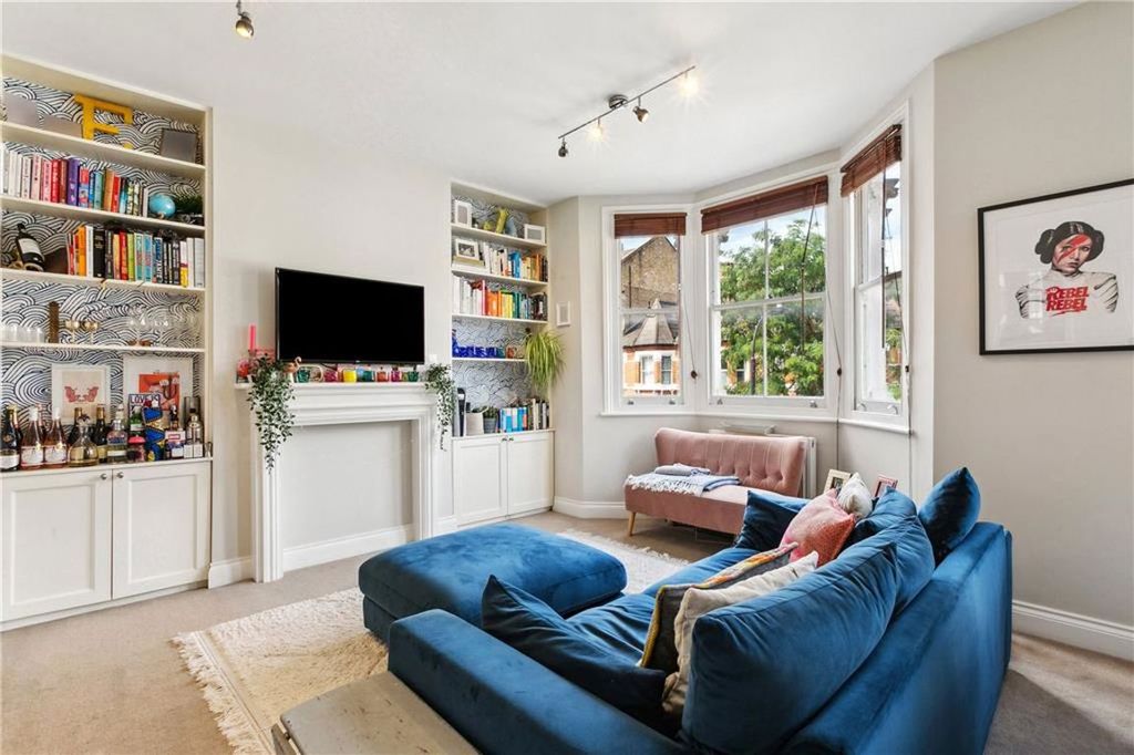 Property photo 2 of 7