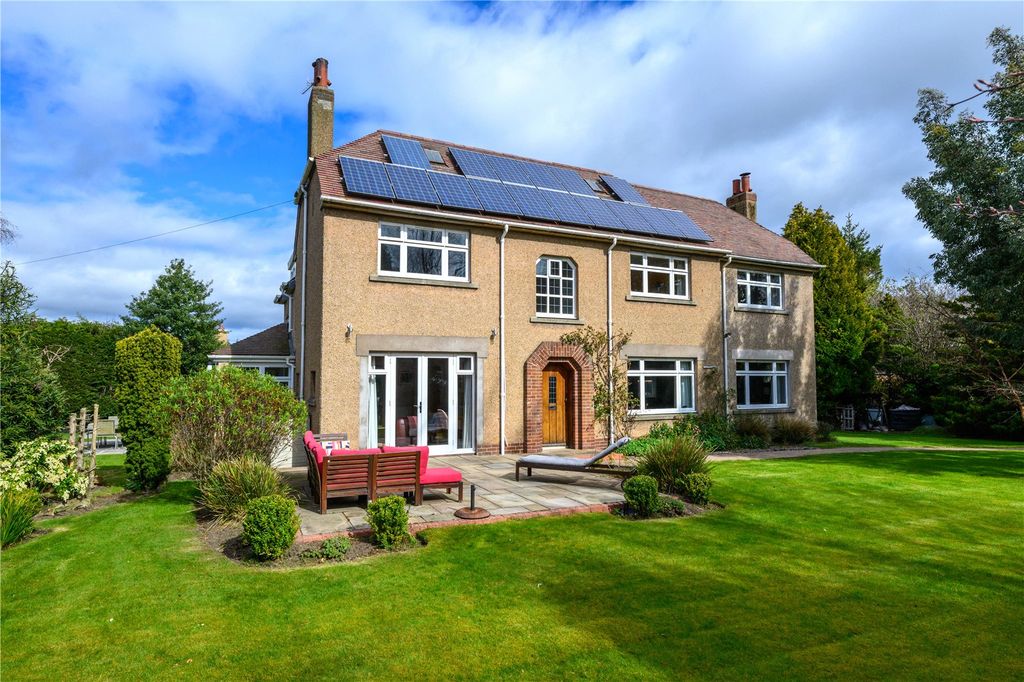 Property photo 1 of 40 Picture No. 02