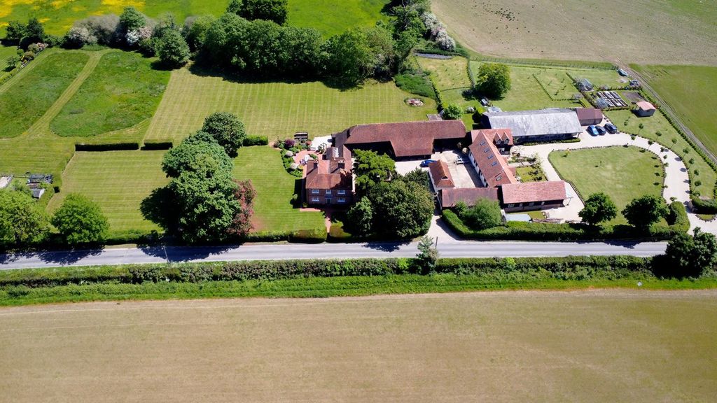 Property photo 1 of 32