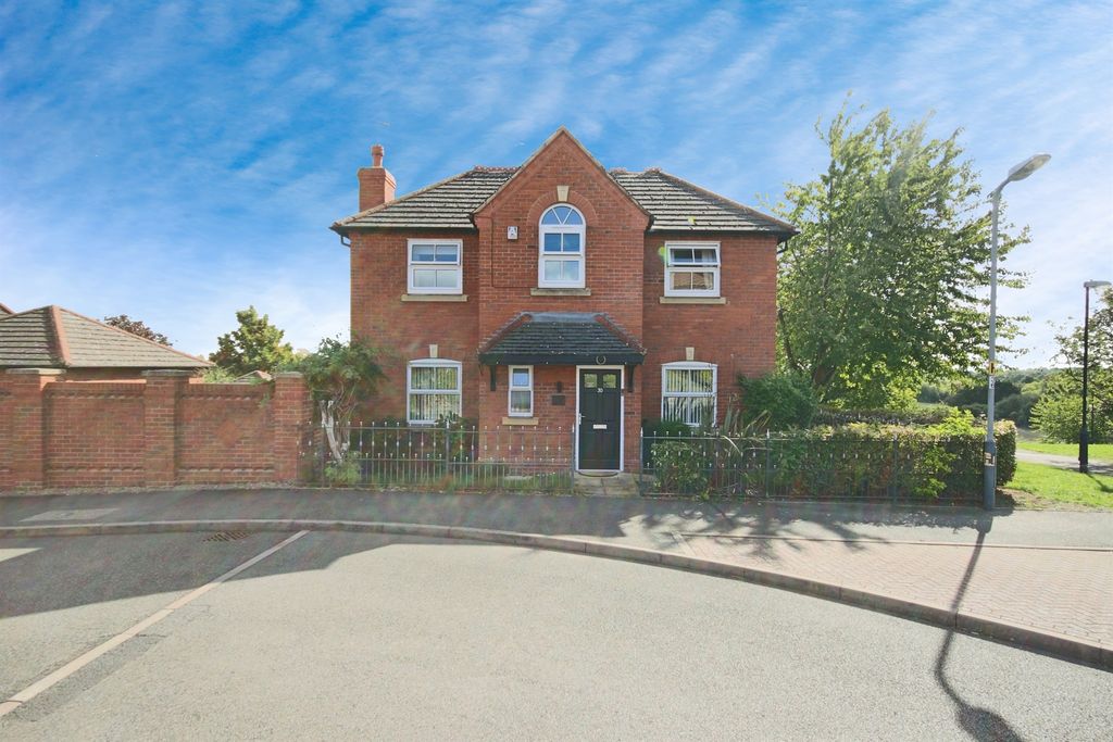 Property photo 1 of 18