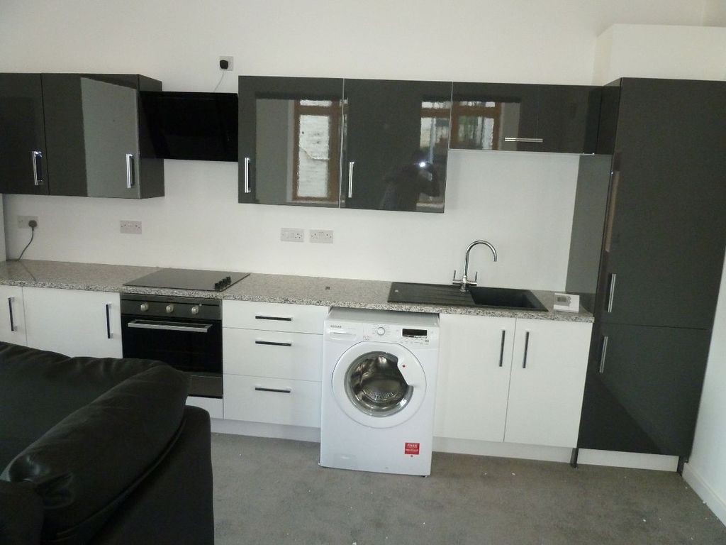 Property photo 3 of 9