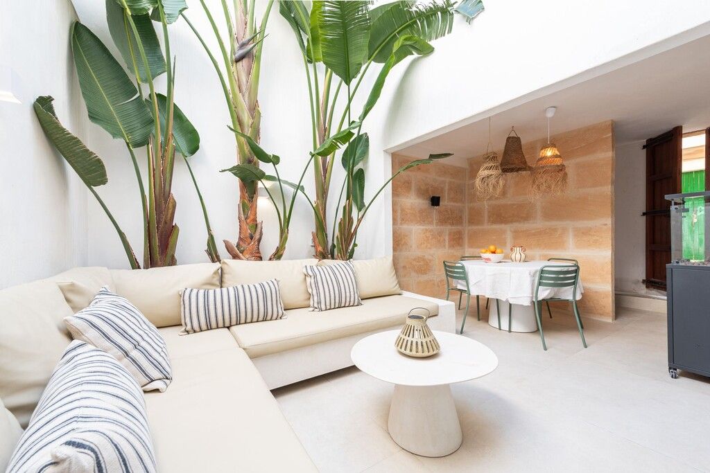 Property photo 1 of 20 Patio (1)