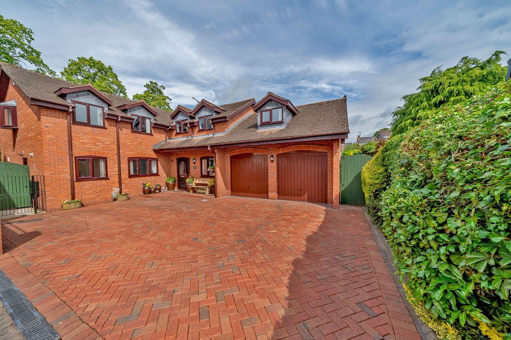 Property photo 1 of 37