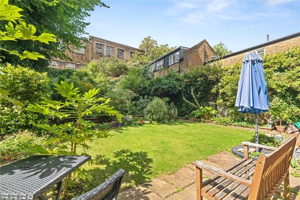 Property photo 3 of 15 Picture No. 06