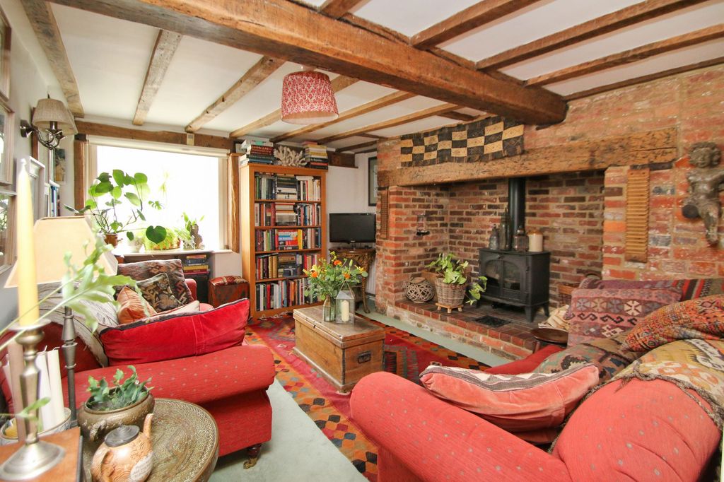 Property photo 2 of 18