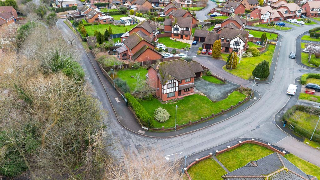 Property photo 1 of 34