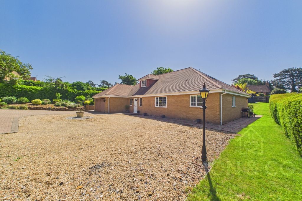 Property photo 2 of 29