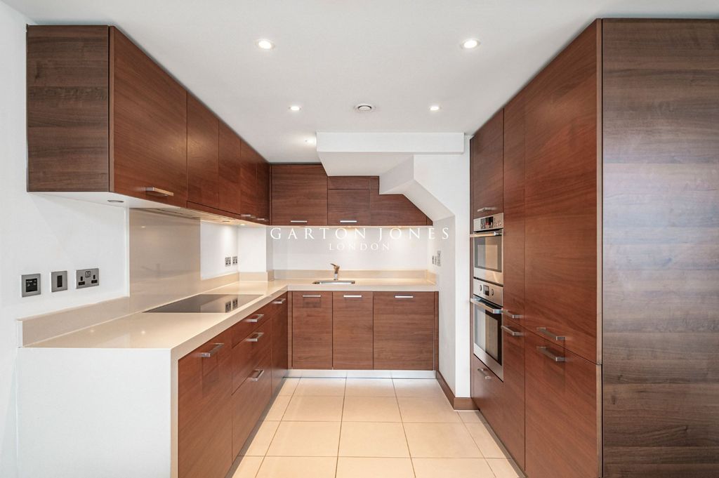 Property photo 2 of 21 Picture No. 36