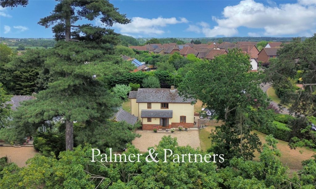 Property photo 2 of 40 Picture No. 04