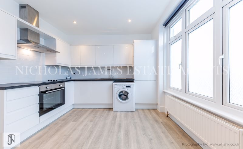 Property photo 2 of 9 Photo 6