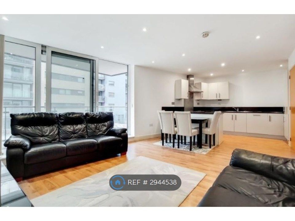 Property photo 1 of 9 Open Plan Living Room