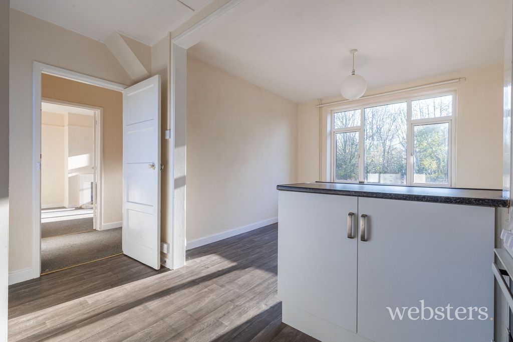 Property photo 3 of 23