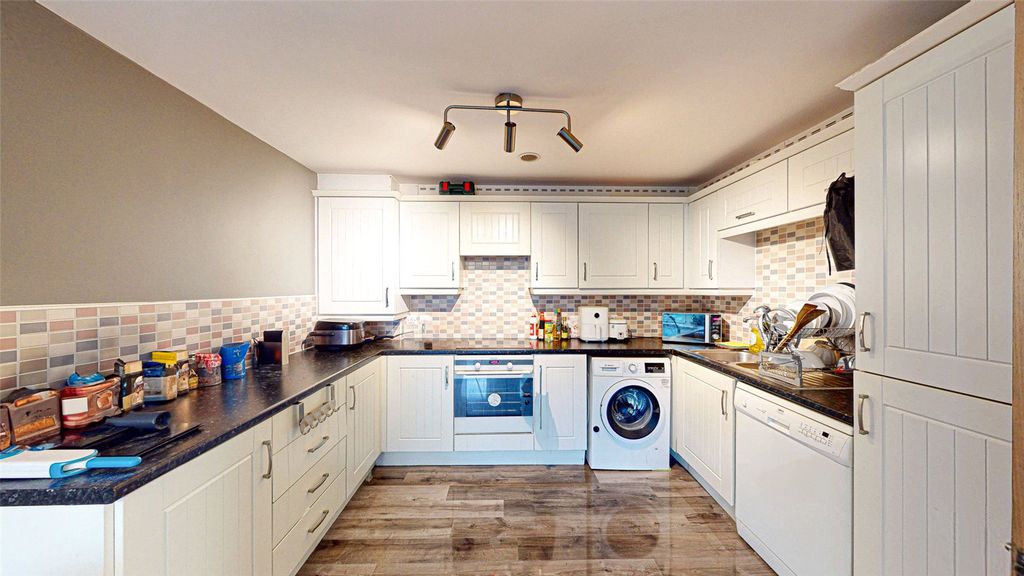 Property photo 3 of 8 Picture No. 08